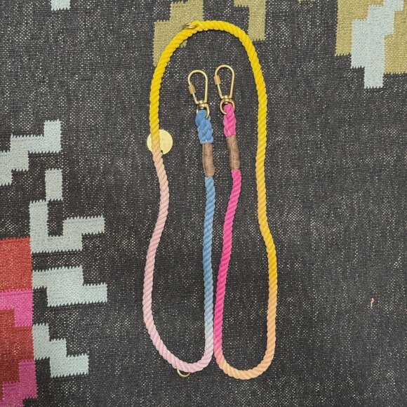 Found My Animal Adjustable Rope Dog Leash, 7 feet, Ombre Rainbow - Picture 11 of 13
